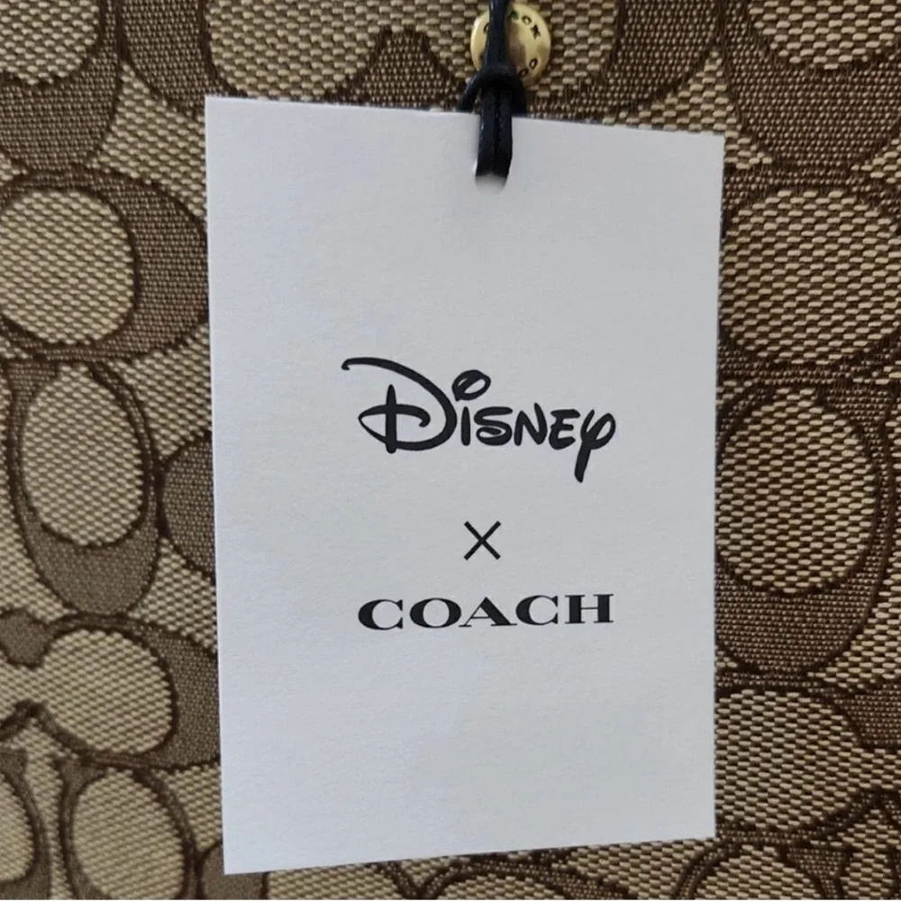 NWT Disney X Coach
Dempsey Carryall in Sig Jacquard
Mickey Mouse Msrp:$528 - Picture 10 of 13
